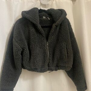 Faux fur zippered cropped jacket